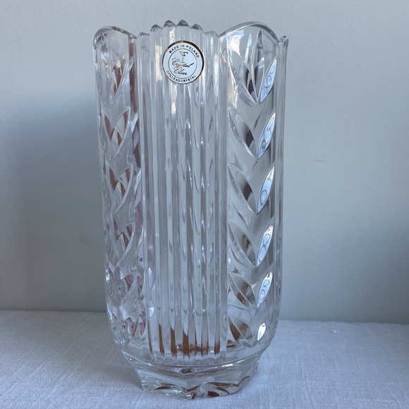 Eden crystal clear 8 in vase with 24% lead - Picture 6 of 9